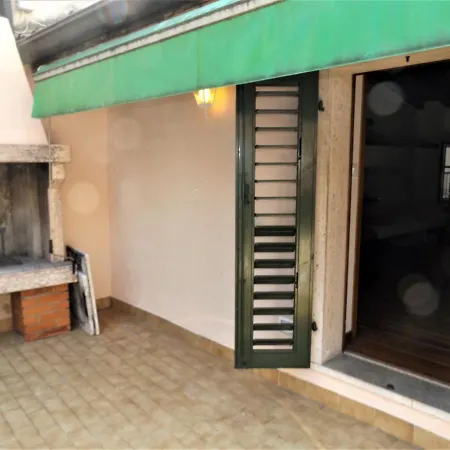 Casa Catullo 度假居 加尔达
